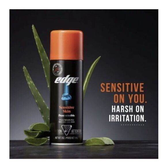 Schick Hydro Sensitive Shave Mens Gift Set-Razor Handle, Refill Cartridges,Gel - Picture 7 of 8